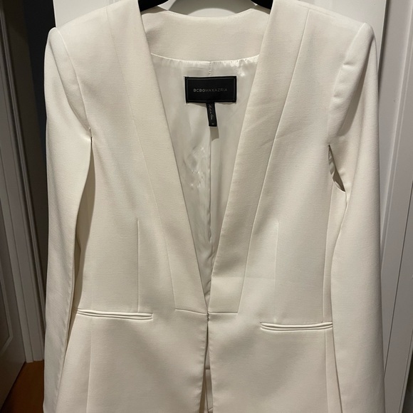 BCBGMaxAzria Cape Jacket size M - Picture 2 of 7